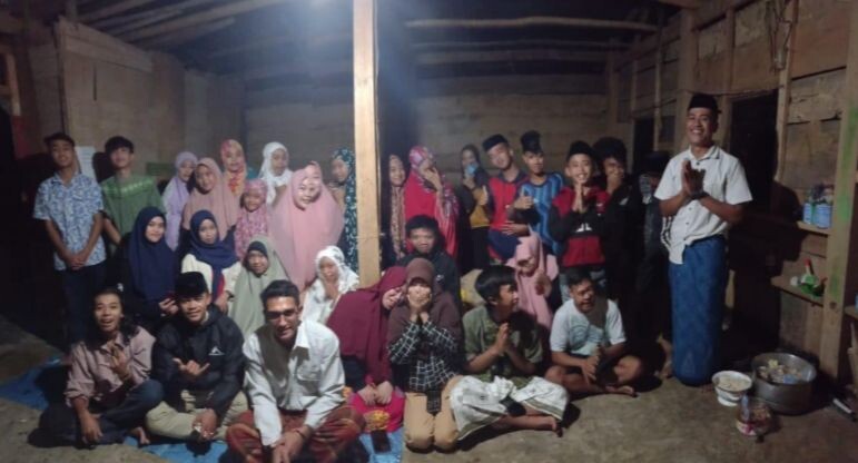 YBM PLN UIP3B Sulawesi Perkuat Literasi dan Pendidikan di Sinjai Melalui Dukungan ke Komunitas Samaturu EduCircle