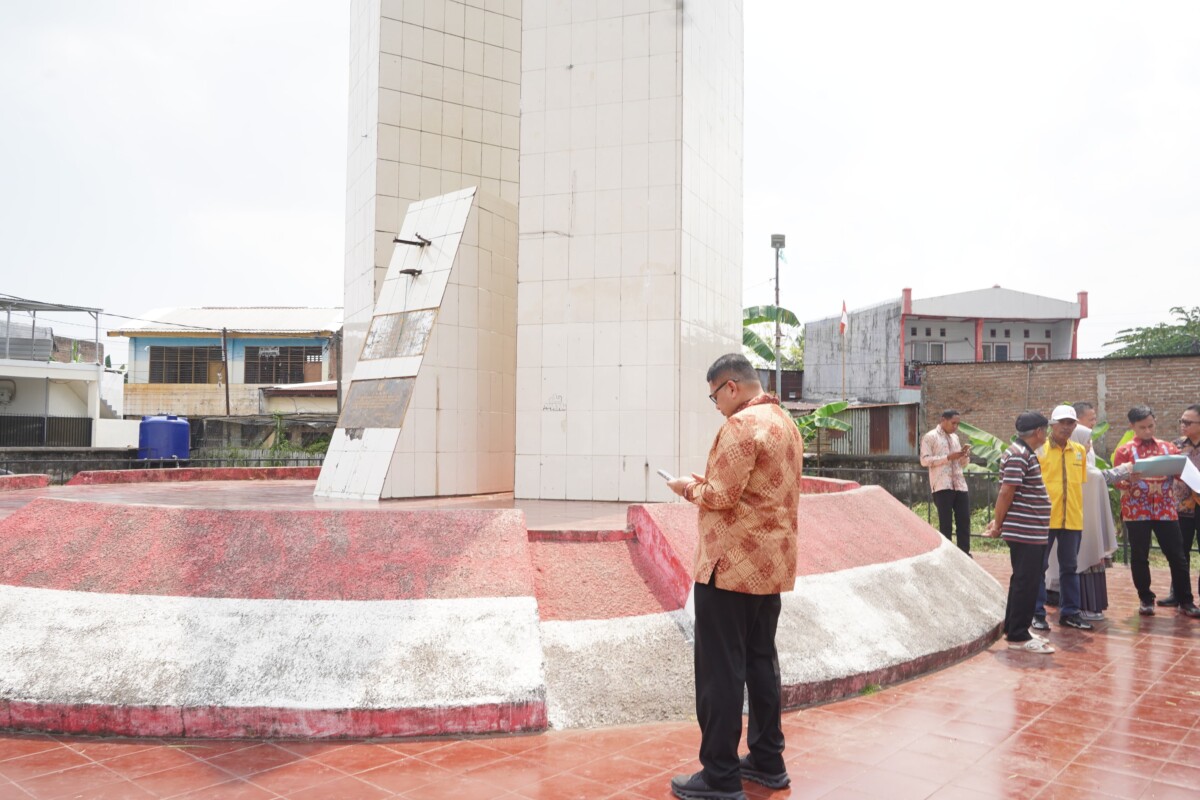 Prihatin, Wali Kota Perintahkan SKPD Renovasi Monumen Emmy Saelan