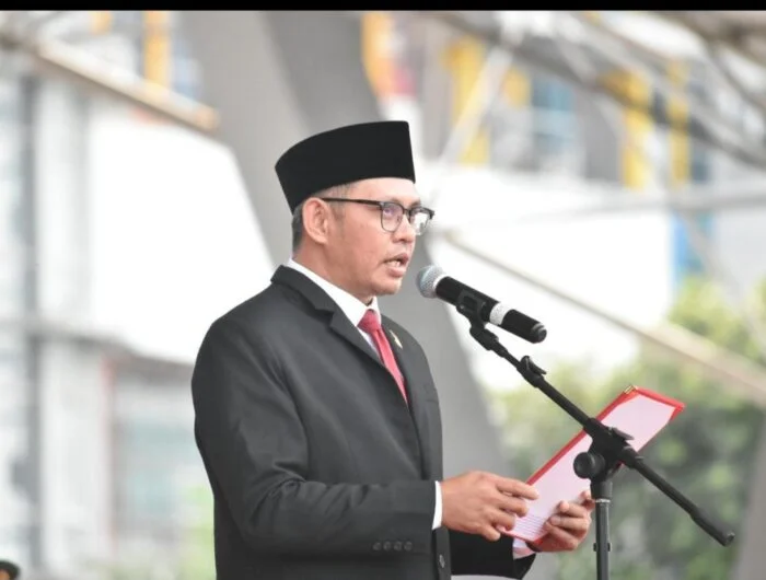 Supratman Bacakan Teks Proklamasi 