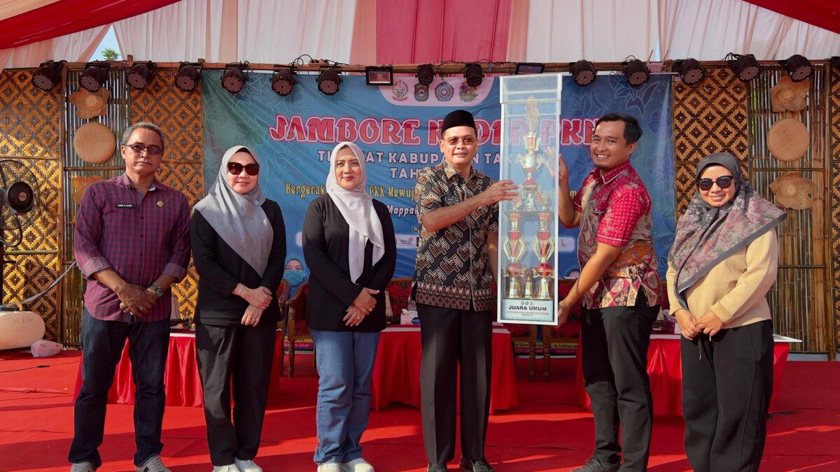 Wabup Tutup Jambore PKK Tingkat Kabupaten Takalar 2025