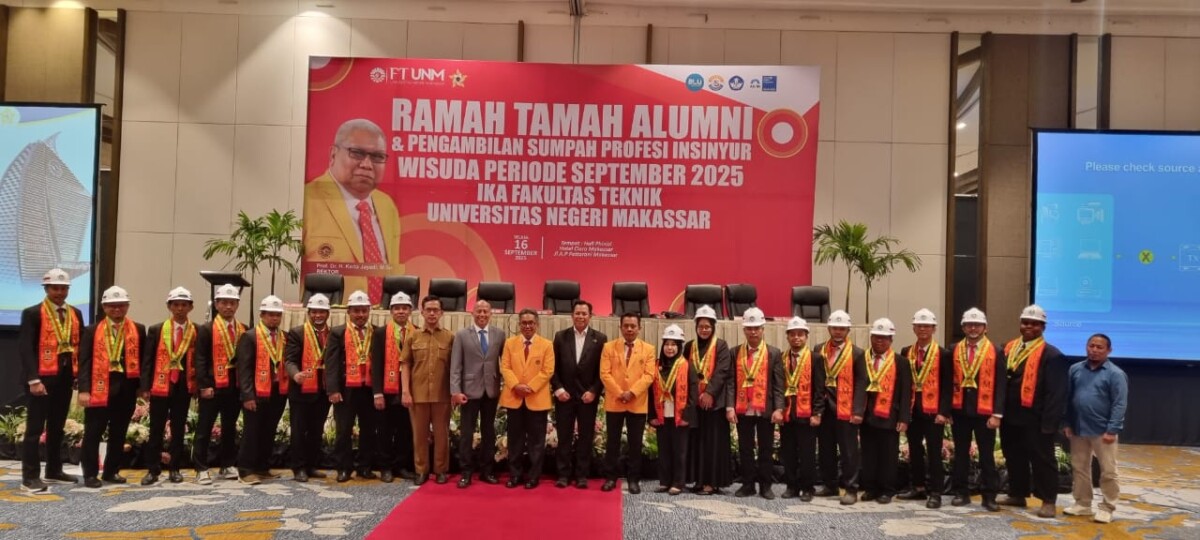 Pengambilan Sumpah Profesi 24 Insinyur Baru
