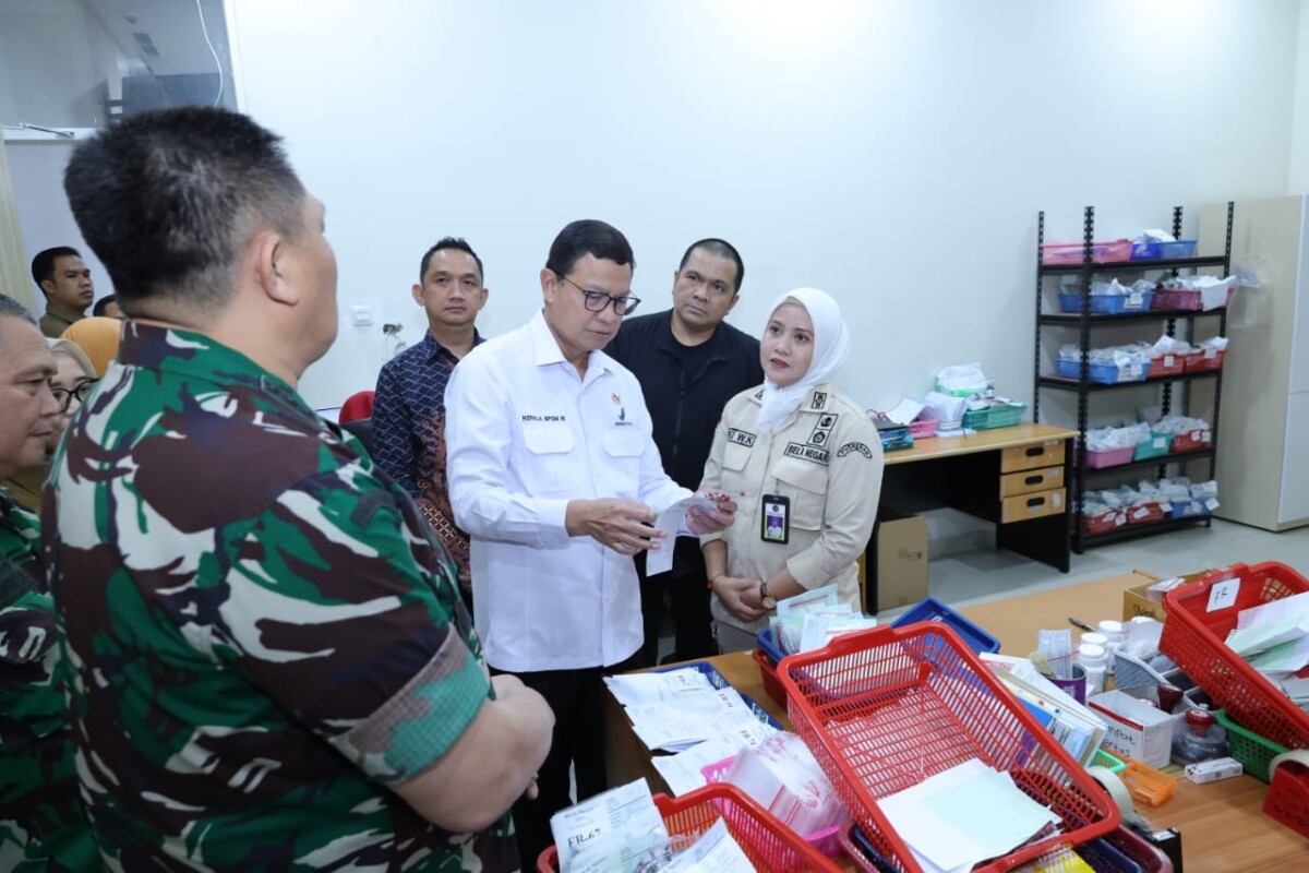 BPOM Kawal Instalasi Farmasi  Sinergi Pertahanan dan Kesehatan Demi Kedaulatan Obat Nasional