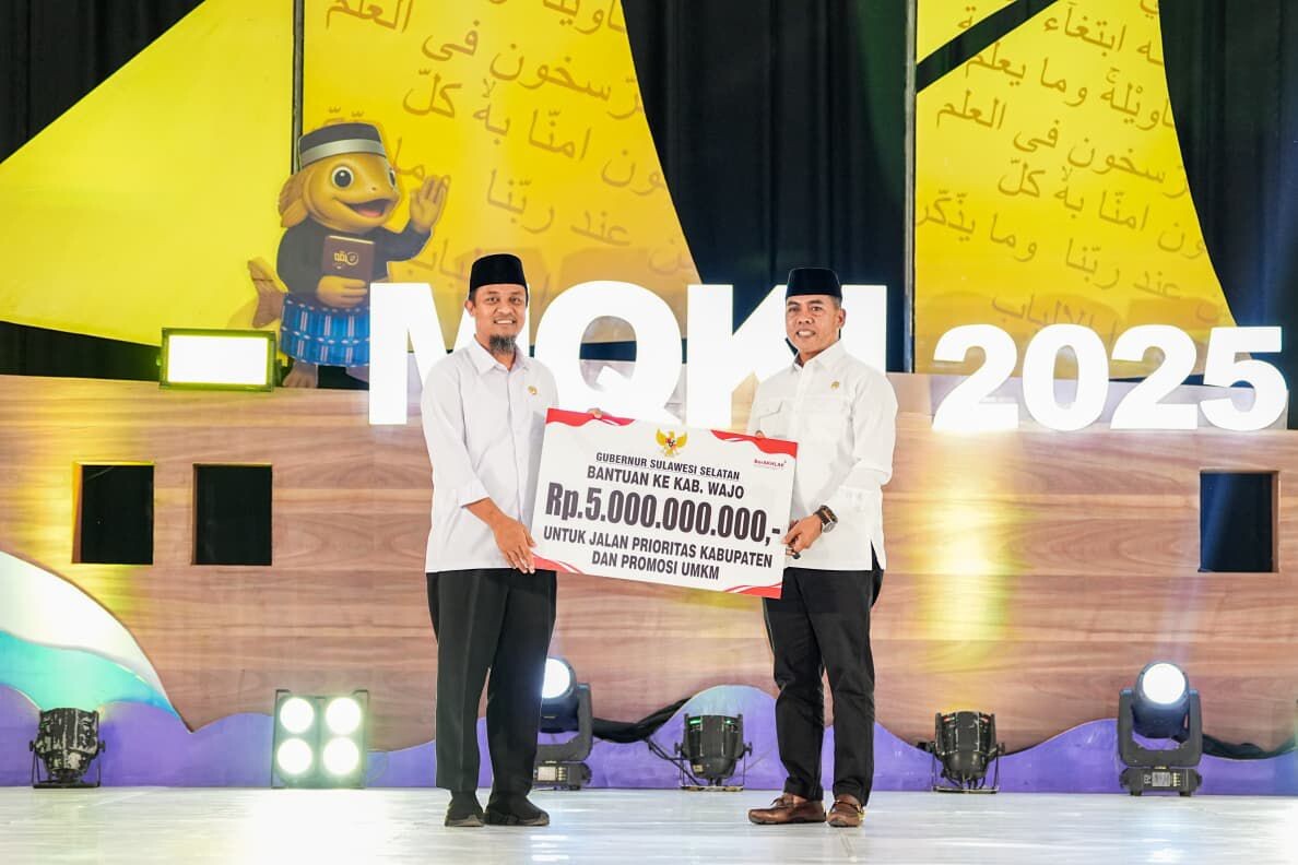 Gubernur Sulsel Komitmen Perkuat Infrastruktur Jalan di Wajo Senilai Rp522 M