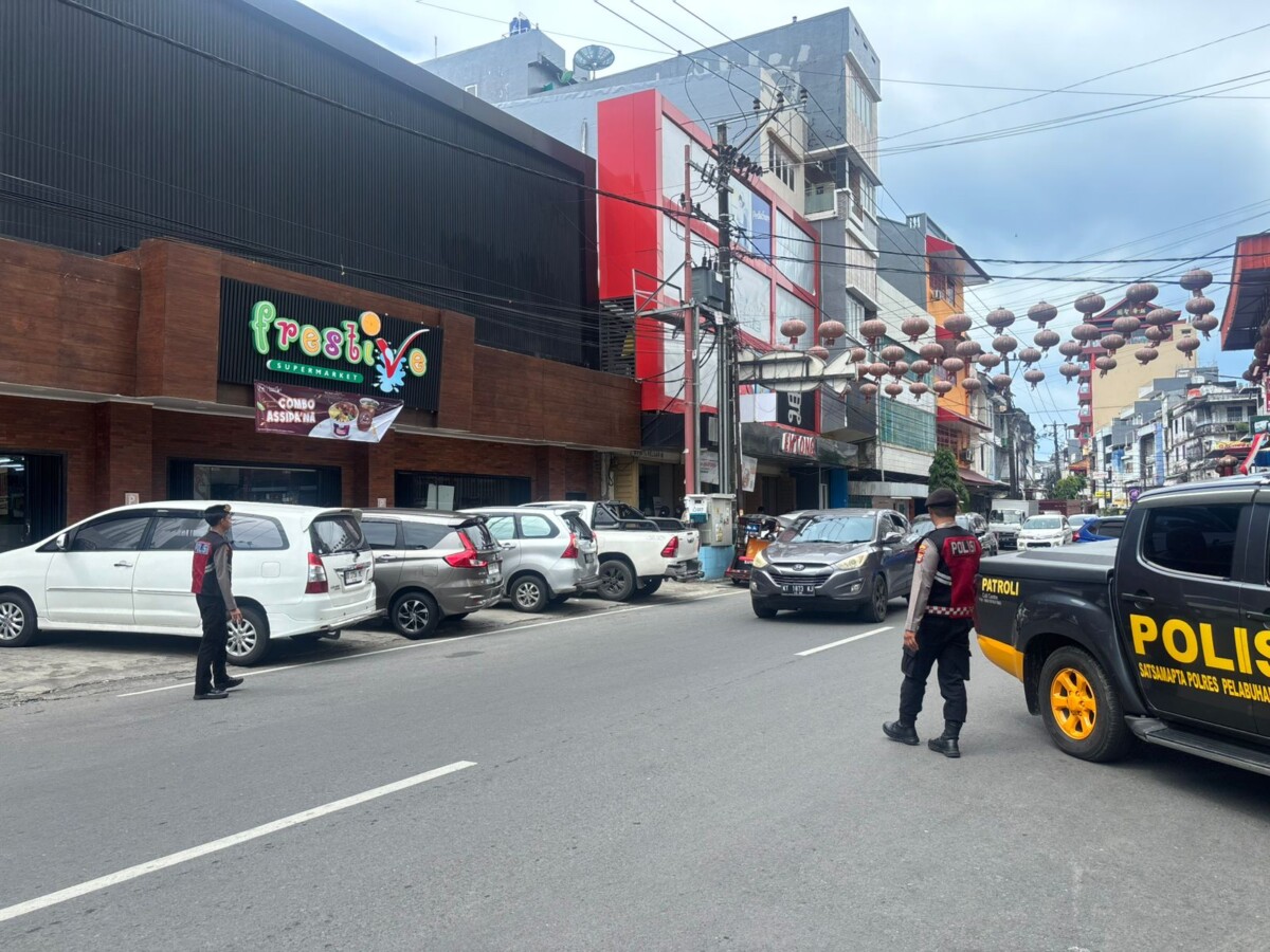 Demi Rasa Aman Warga, Satsamapta Polres Pelabuhan Makassar Rutin Patroli
