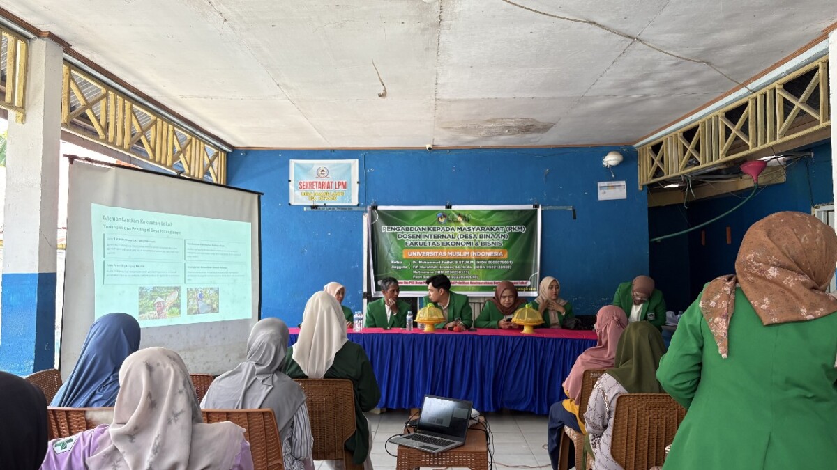 Tim Pengabdian FEB UMI Laksanakan Program Pemberdayaan Ibu PKK di Desa Padanglampe