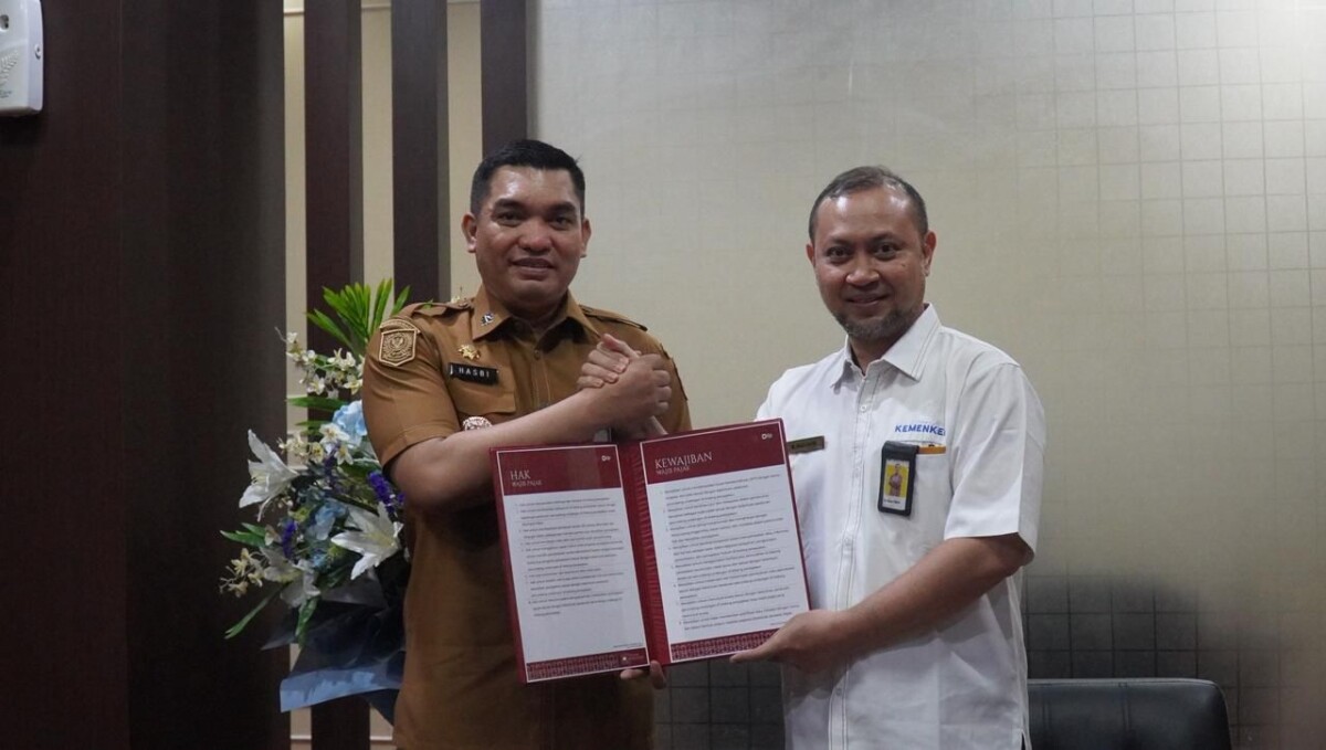 Penyerahan Piagam Taxpayers’ Charter, KPP Pratama Bantaeng Kepada Wajib Pajak di Takalar