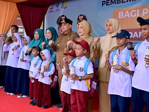 Lewat Program CSR, Bank Sulselbar Dorong Pemerataan Pendidikan