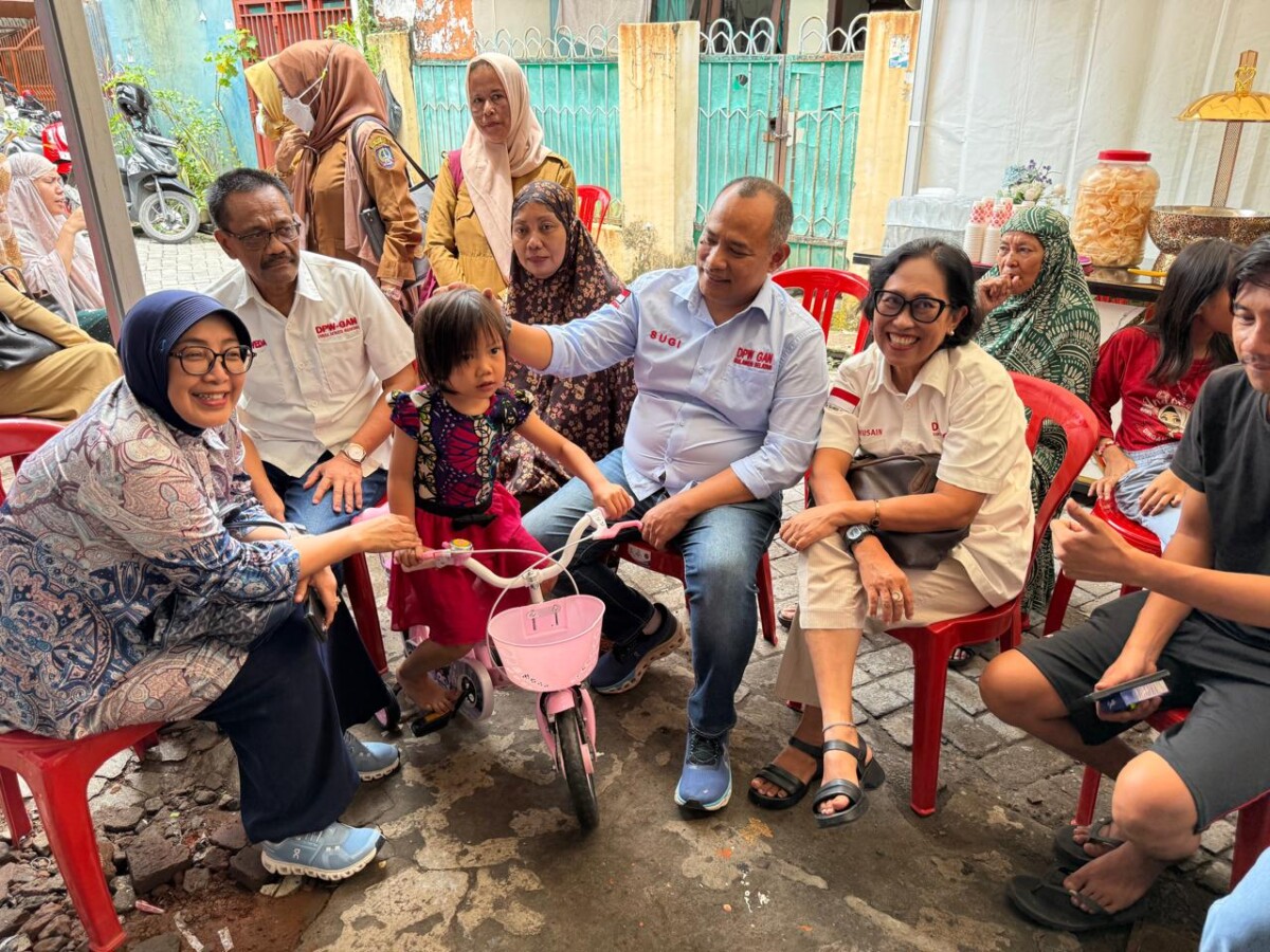 Ketua DPW GAN Sulsel Serahkan Sepeda ke Bilqis