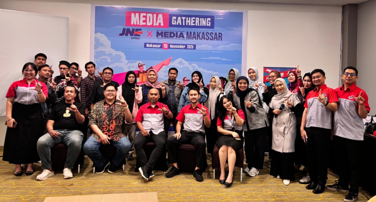 Perkuat Kolaborasi, JNE Makassar Gelar Gathering