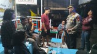 Turun Langsung Pimpin Patroli, Kapolsek Wajo Pastikan Wilayahnya Tetap Terkendali Turun Langsung Pimpin Patroli, Kapolsek Wajo Pastikan Wilayahnya Tetap Terkendali