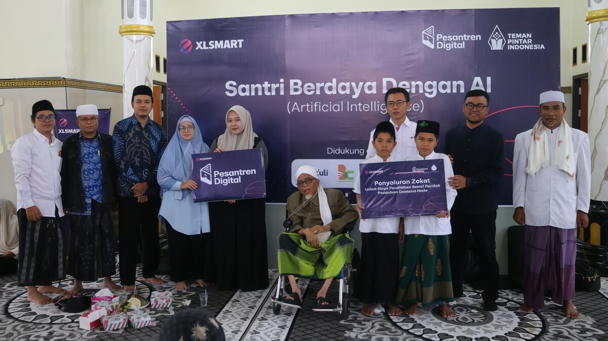 Menguatkan Ekosistem Pendidikan Pesantren, XLSMART Hadirkan Literasi Digital dan AI