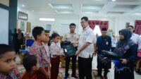 Baznas Pangkep Bagikan Bantuan Perlengkapan Sekolah untuk Ribuan Siswa Baznas Pangkep Bagikan Bantuan Perlengkapan Sekolah untuk Ribuan Siswa