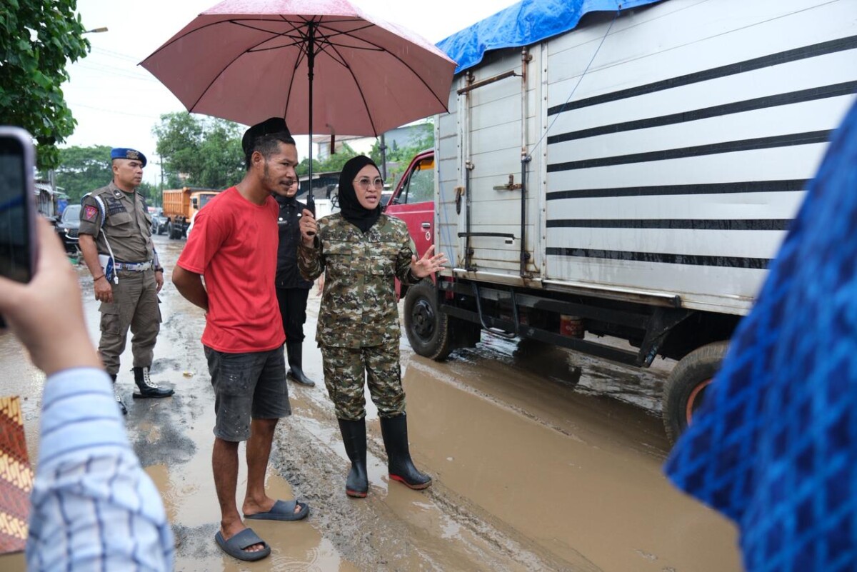 Bupati Talenrang Turun Langsung Tinjau Kondisi Jalan Poros Malino Pakkatto