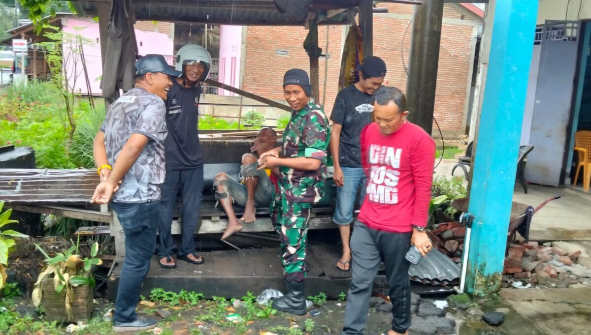 Kerap Meresahkan dan Mengancam Warga, ODGJ Terpaksa Dievakuasi ke Rumah Sakit