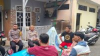 Para Bhabinkamtibmas Polres Pelabuhan Makassar Dampingi Warga Hadapi Musim Hujan dengan Edukasi Kesehatan Para Bhabinkamtibmas Polres Pelabuhan Makassar Dampingi Warga Hadapi Musim Hujan dengan Edukasi Kesehatan