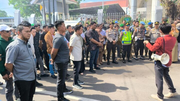 Pimpin Pertemuan Aksi Cipayung Plus, Ketua DPRD Maros Janji Teruskan Tuntutan Mahasiswa ke Pusat