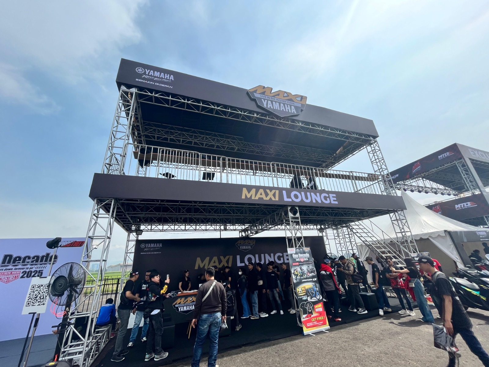08F49CE6-FD47-45D3-B105-3D2AF0C72AB5 Kolaborasi Satu Dekade MAXI Yamaha dan Prostreet, Sulap Lapangan Terbang Jadi Arena Adu Kecepatan