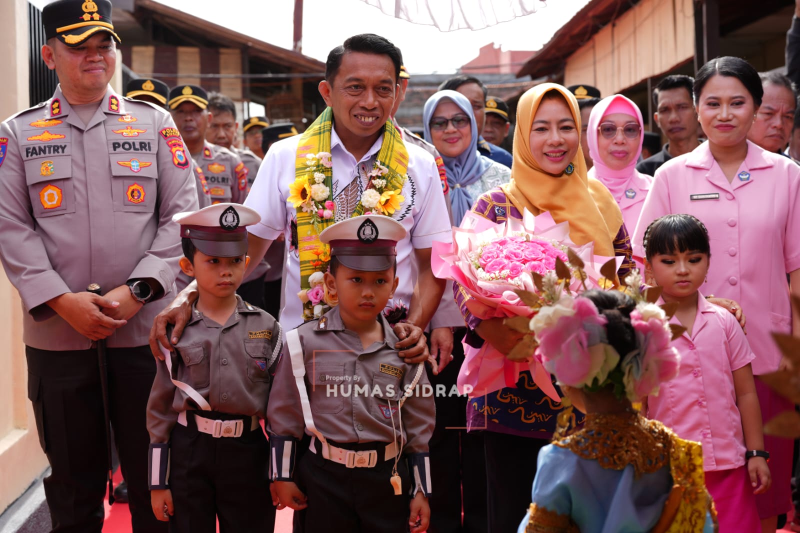 Resmikan TK Kumala Bhayangkari, Bupati Syaharuddin Tekankan Pendidikan Anak Sejak Dini Menjadi Fondasi Utama  Masa Depan Anak