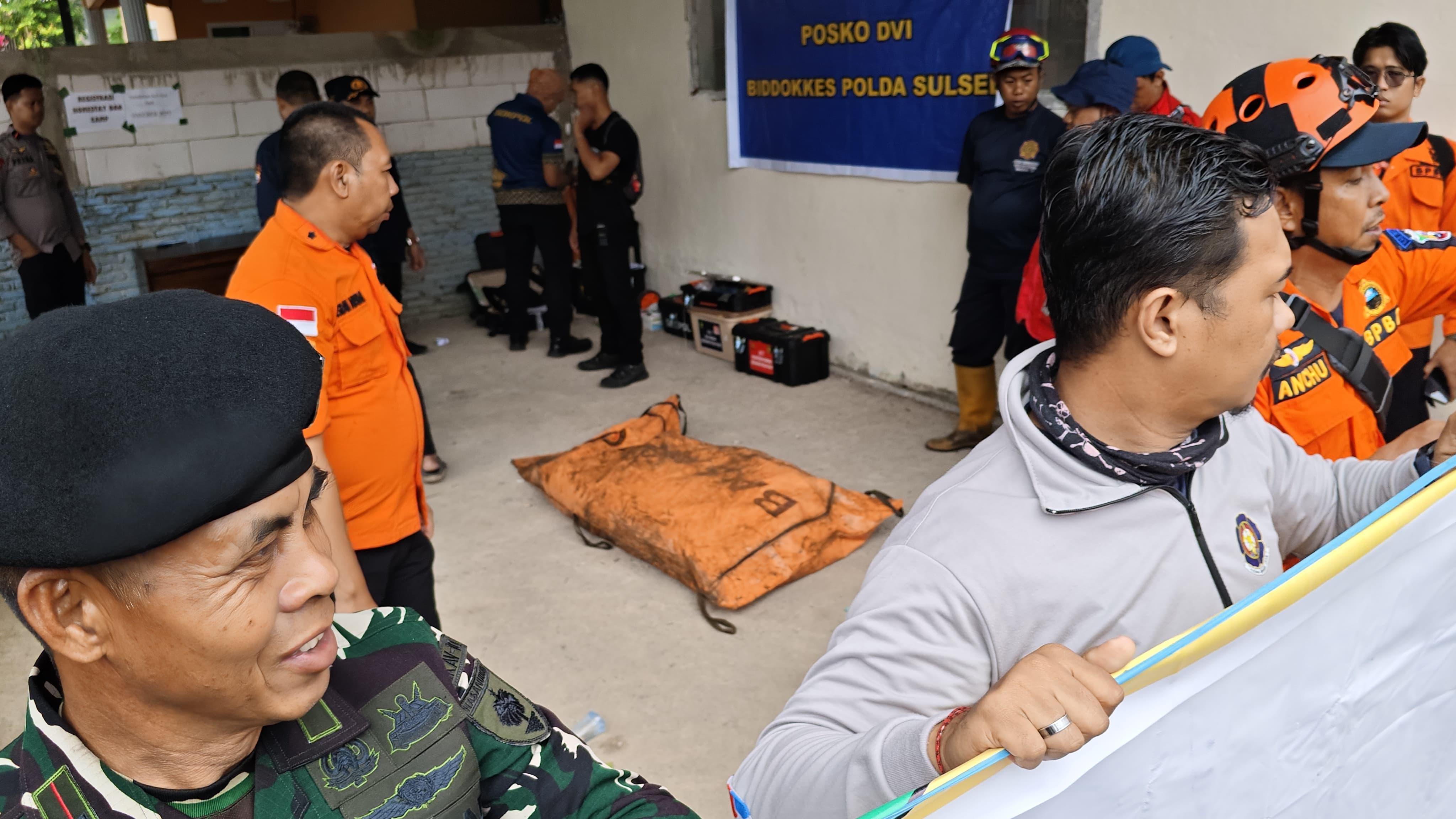 Satu Korban Ditemukan, Evakuasi Dilakukan dari Bawah Tebing di Bulusaraung