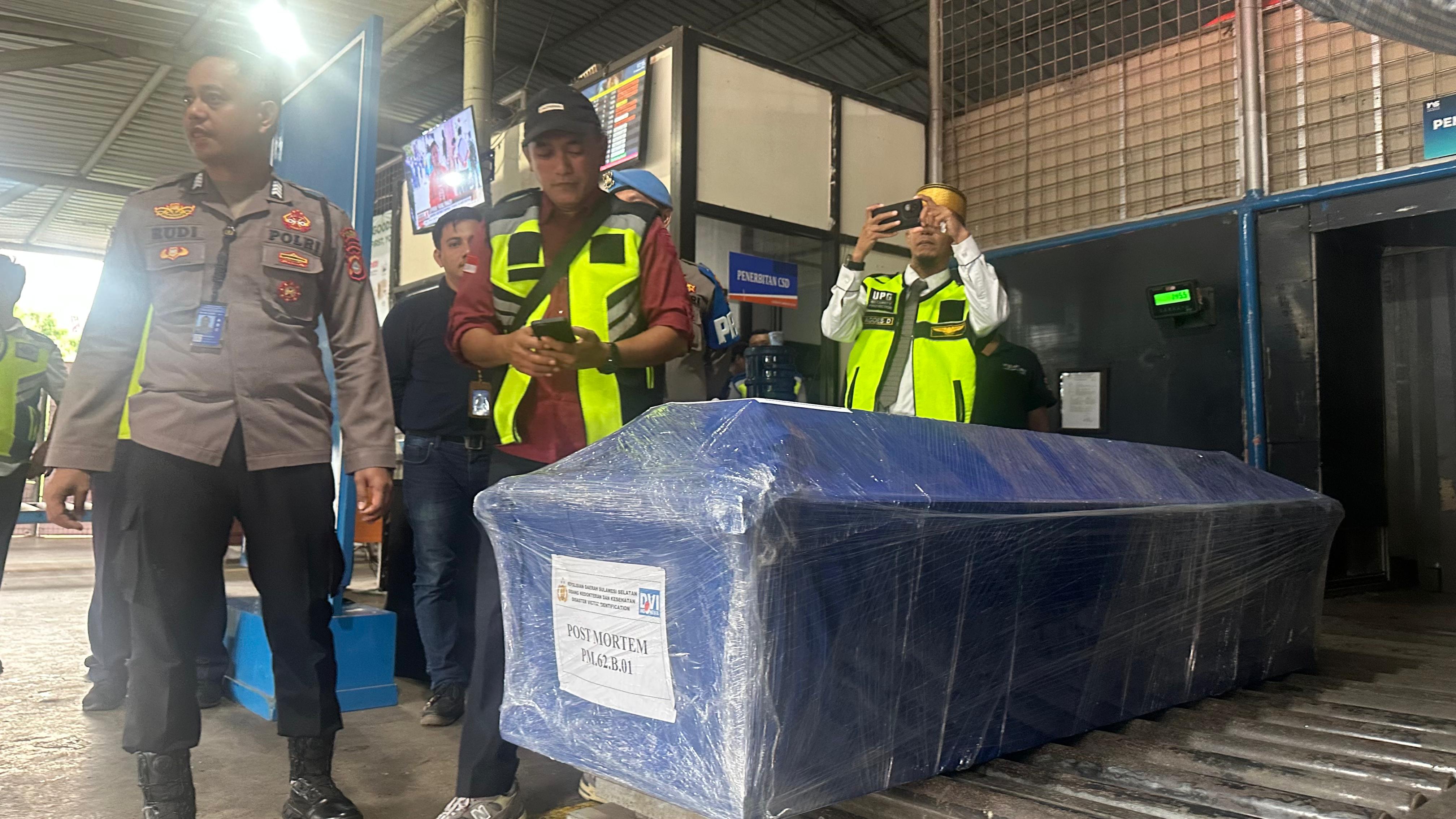 Jenazah Florencia Korban Kecelakaan ATR 42-500 Diterbangkan ke Jakarta