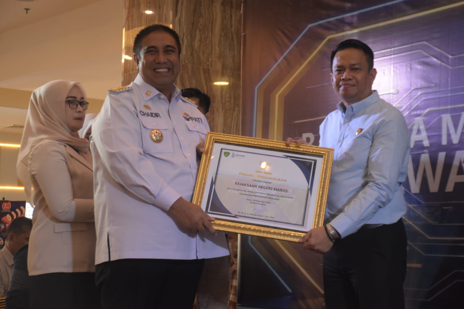 Bapenda Award, Pemkab Maros Apresiasi Wajib Pajak Sekaligus Dorong Transaksi Digital