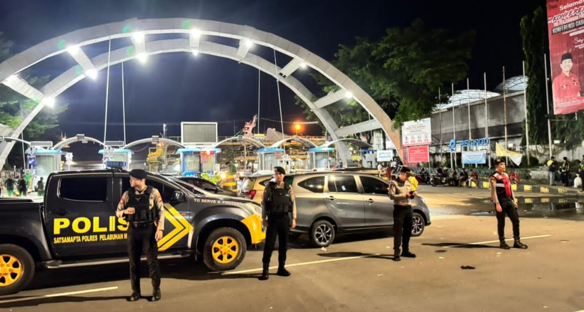 Patroli Perintis Presisi Polres Pelabuhan Makassar Sasar Pungli dan Premanisme di Kawasan Pelabuhan