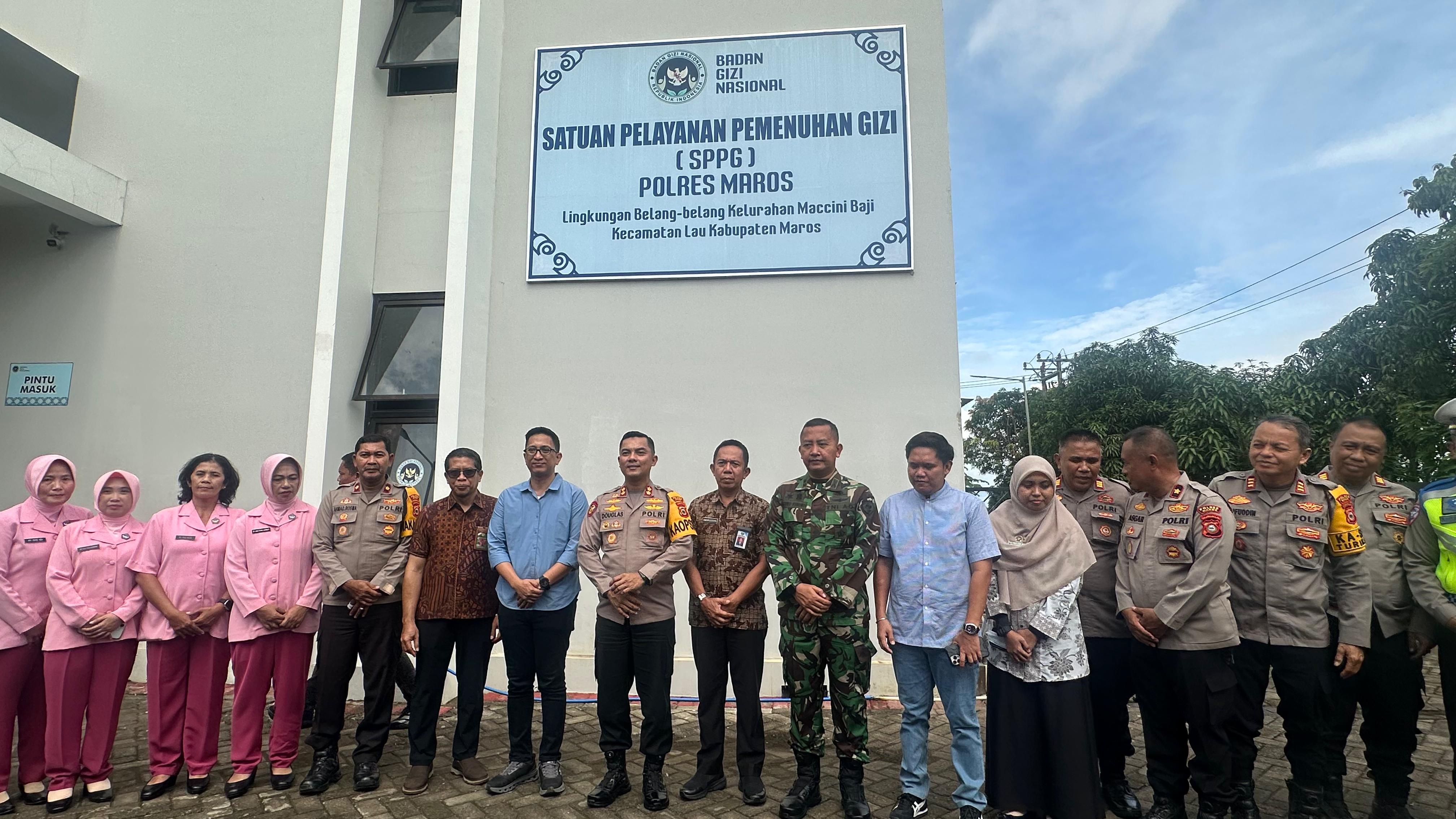 SPPG Polres Maros Resmi Beroperasi, Layani 2.377 Siswa dengan Standar Uji Keamanan Pangan