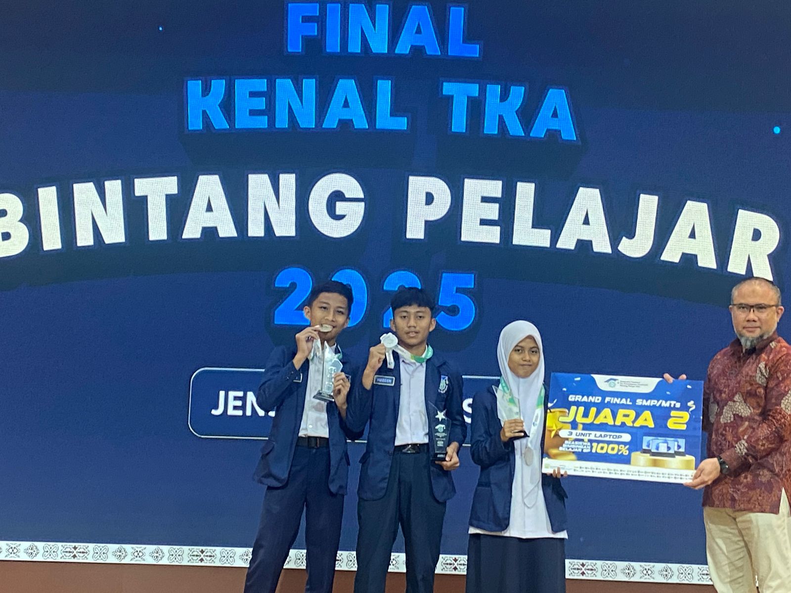 Sabet Juara II Nasional, SMP Islam Athirah Bone Harumkan Nama Sulawesi di Ajang Bintang Pelajar