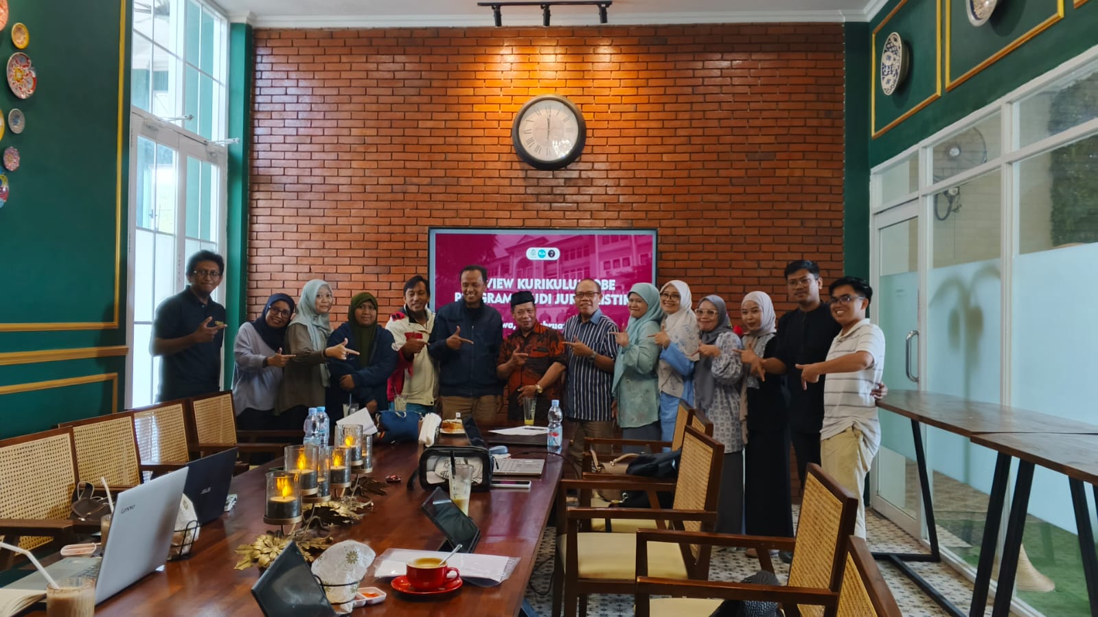 IMG-20260217-WA0096 Libatkan Industri dan Praktisi, Prodi Jurnalistik UIN Alauddin Susun Kurikulum Baru 