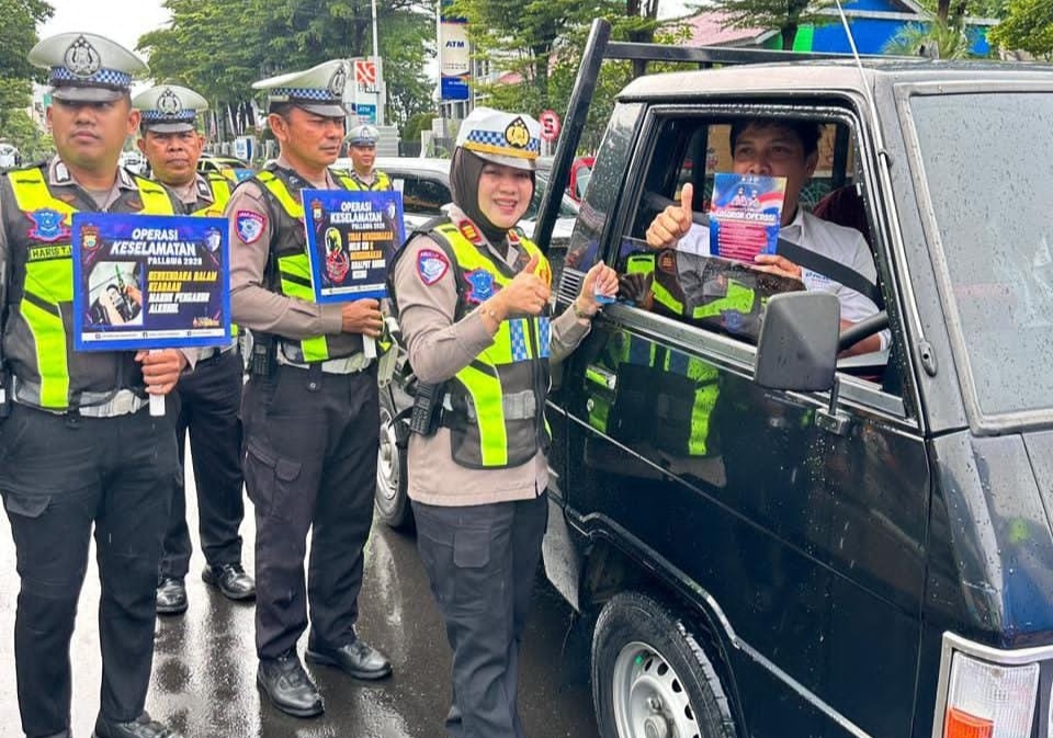 Operasi Keselamatan Pallawa 2026, Satlantas Polres Pelabuhan Makassar Ajak Pengendara Tertib Lalu Lintas Operasi Keselamatan Pallawa 2026, Satlantas Polres Pelabuhan Makassar Ajak Pengendara Tertib Lalu Lintas