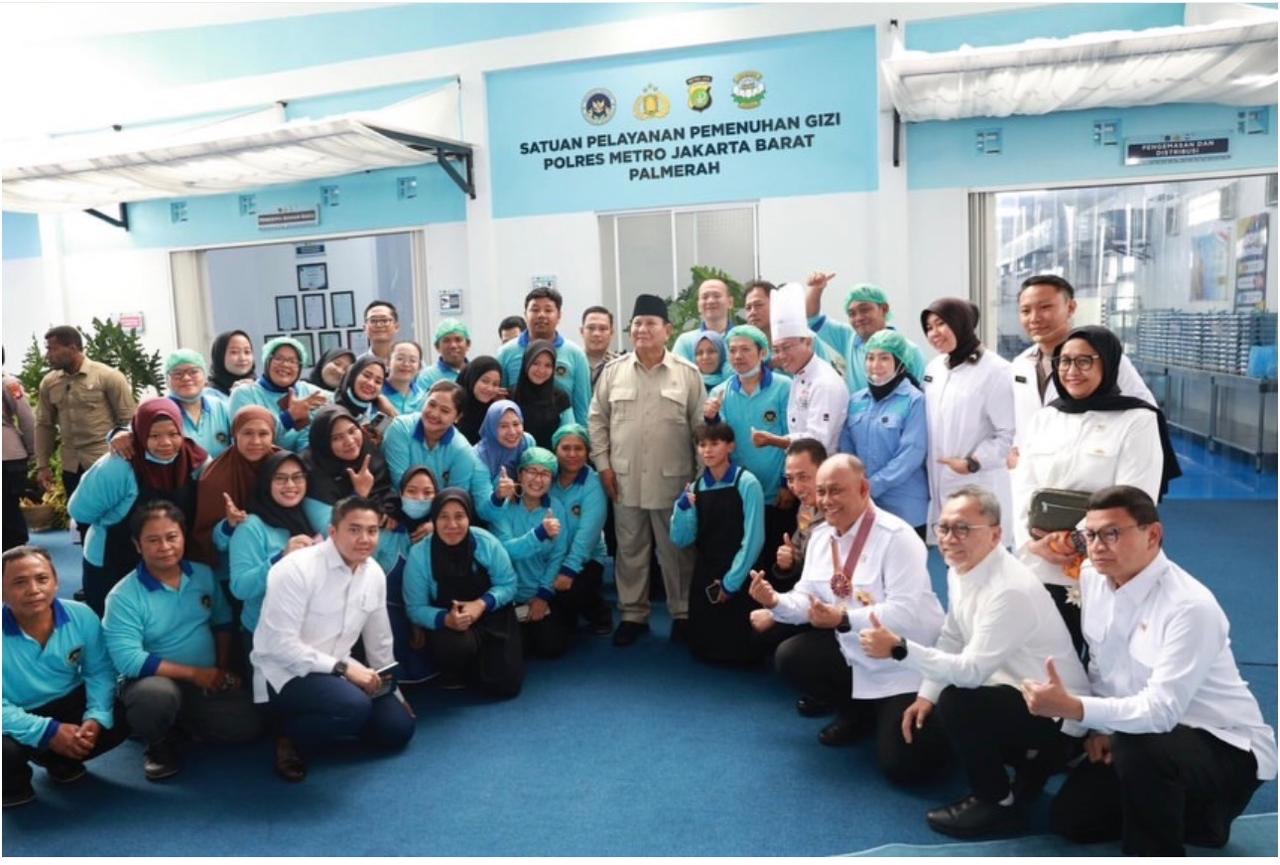 Tinjau SPPG Polri Palmerah, Prabowo Tekankan Menu MBG Hangat dan Aman Dikonsumsi