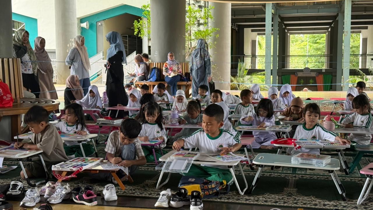 Lomba Mewarnai Buka Rangkaian Milad ke-42 Sekolah Islam Athirah