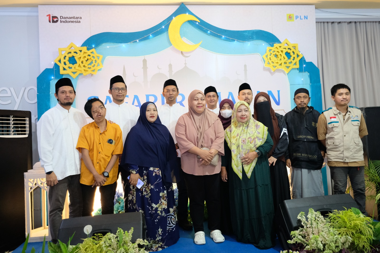 PLN UPP Sulawesi Tengah Gelar Safari Ramadan 1447 H, Salurkan Bantuan Pendidikan hingga Dukungan UMKM