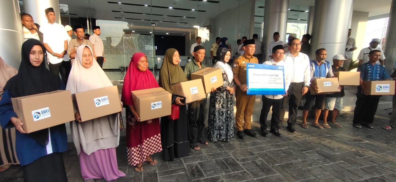 BRI Makassar Berbagi Paket Sembako untuk Warga Kurang Mampu di Bulan Ramadan