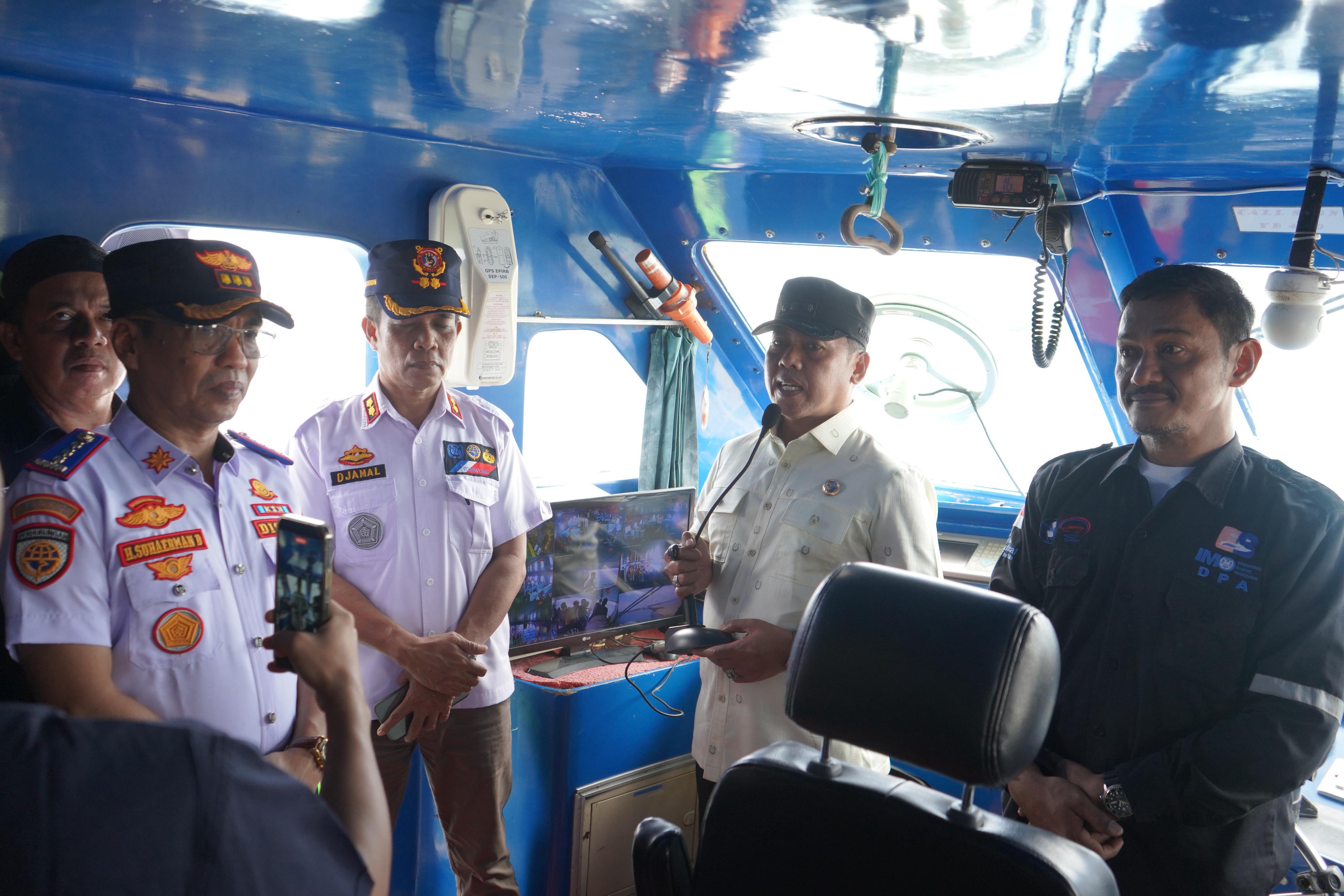 Arus Balik Pelabuhan Bangsalae Siwa Terpantau Ramai Lancar