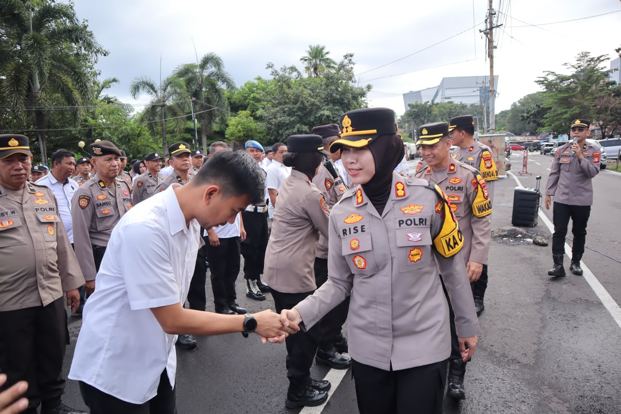 Usai Apel Pagi, Polres Pelabuhan Makassar Gelar Halal Bihalal, Wujudkan Kebersamaan dan Kekompakan