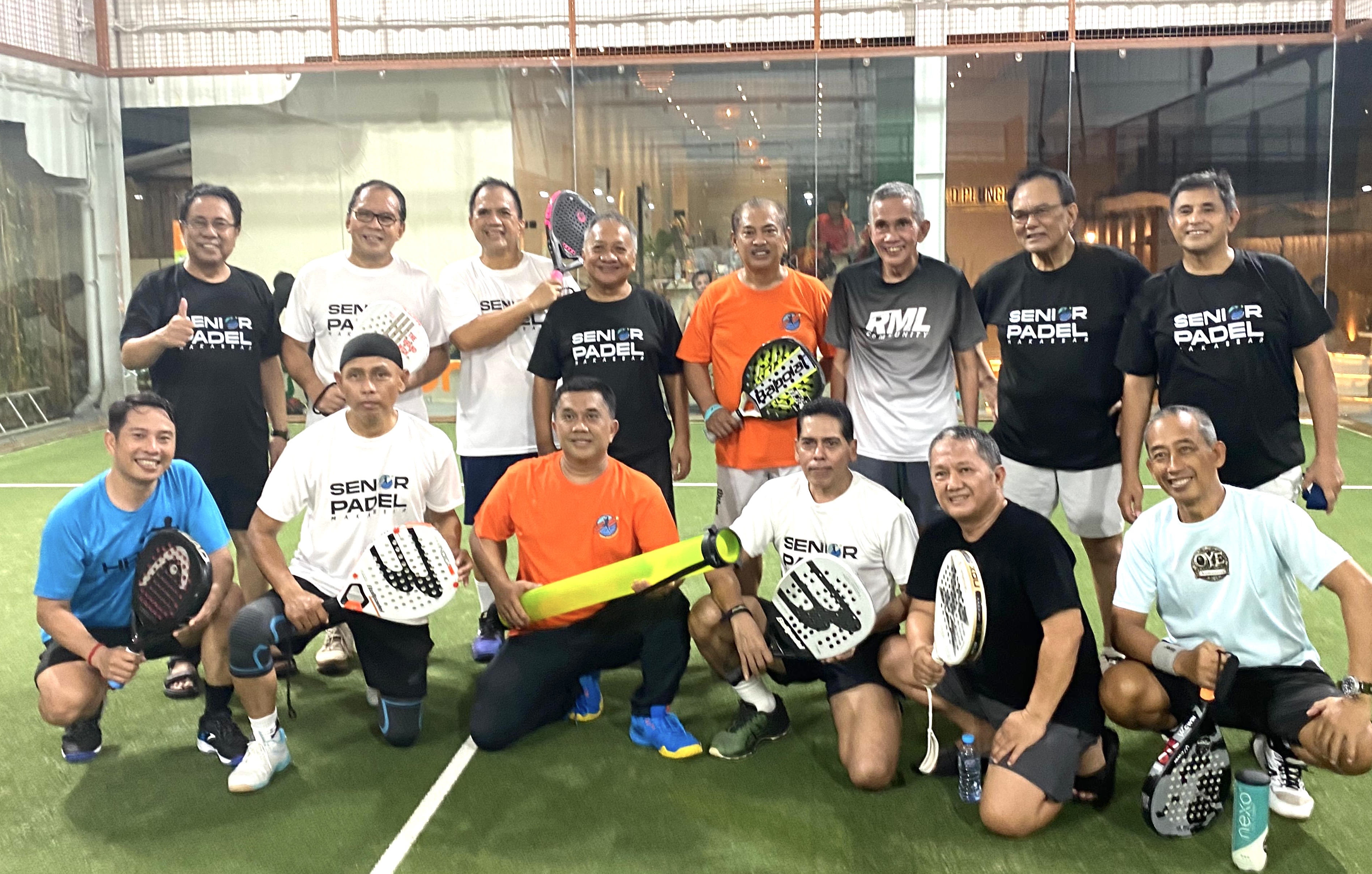 "Perang Saudara" Warnai Hari Ketiga Padel Senior Ramadhan League 2026 di Makassar