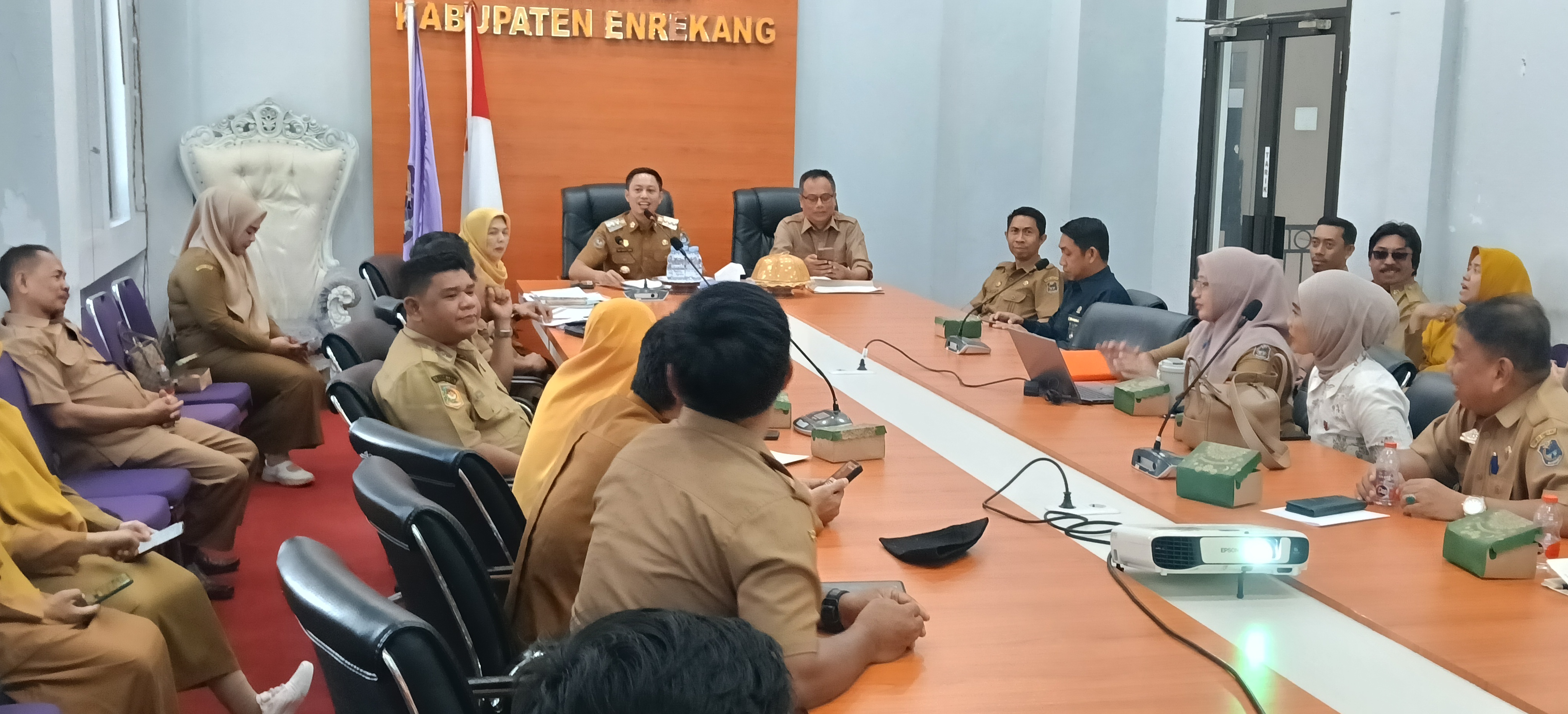 Kabupaten Layak Anak Dari Pratama Kabupaten Enrekang Menuju Madya