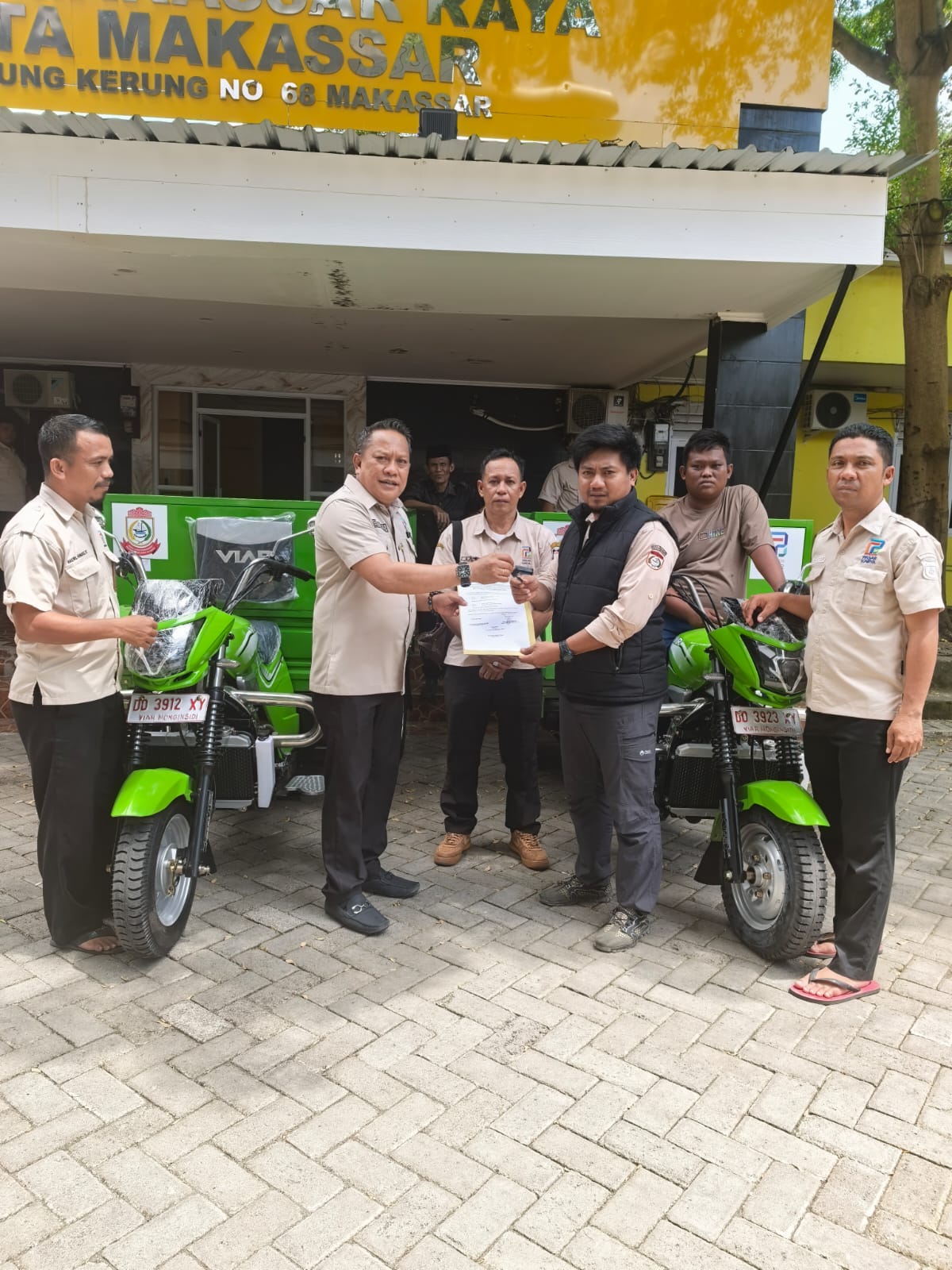 Tingkatkan Pelayanan, Perumda Pasar Terima CSR Bank Sulselbar