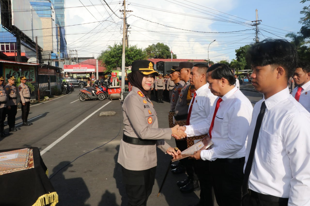 Ungkap Kokain dan Curanmor di Sangkarrang, Personel Polres Pelabuhan Makassar Diberikan Reward