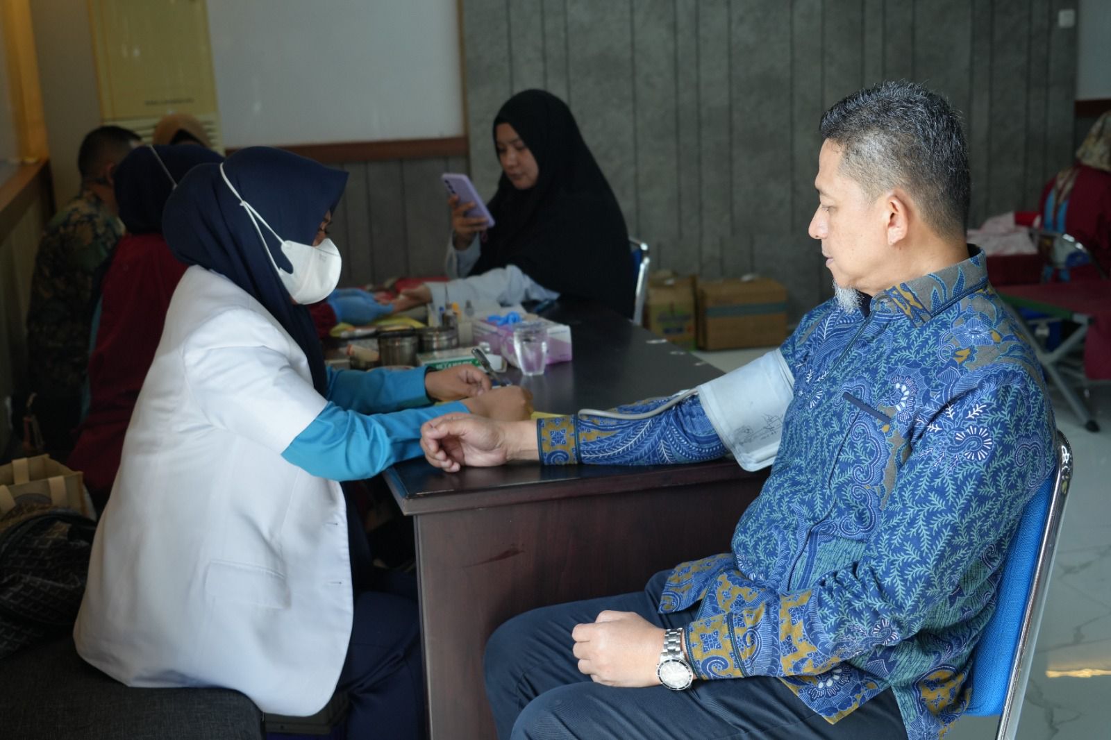 Menghidupkan Semangat Kartini, PLN UID Sulselrabar Ajak Berbagi Lewat Donor Darah