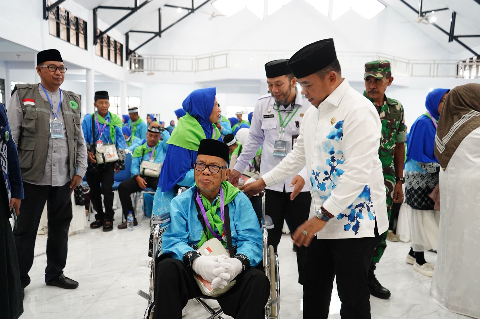 IMG-20260423-WA0074 Bupati dan Wakil Bupati Wajo Saat Melepas Jamaah Haji di Baruga Lasangkuru