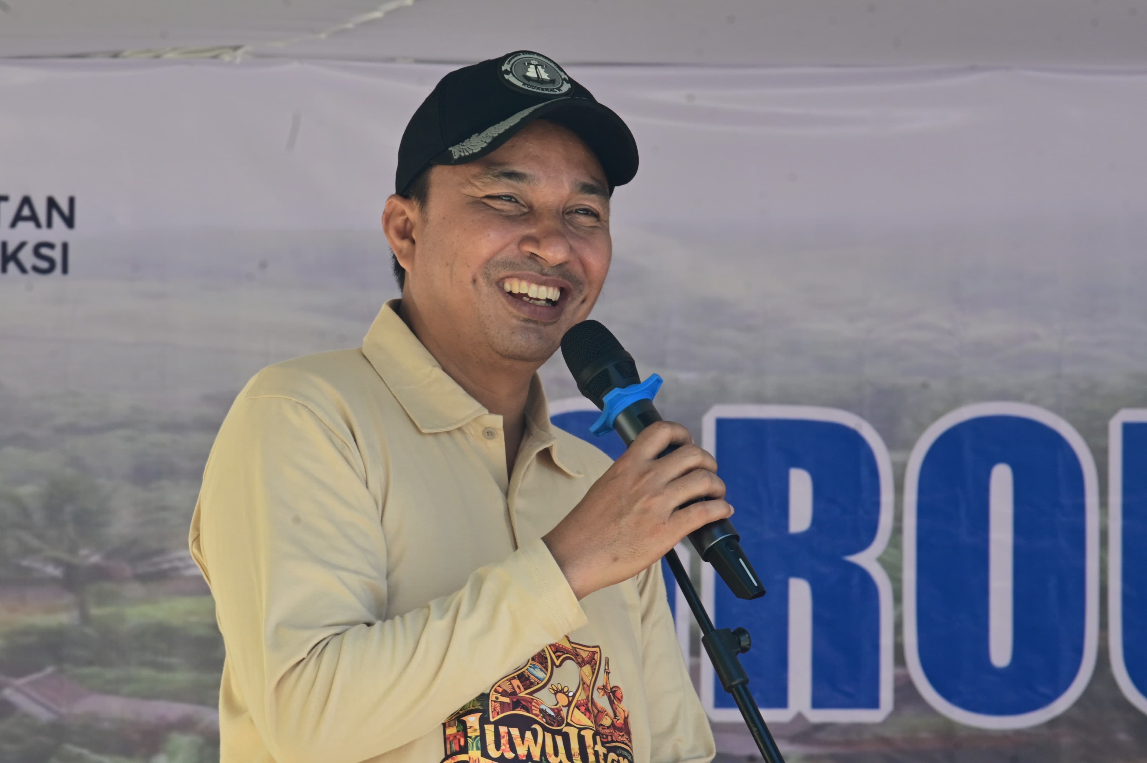Hadiri Groundbreaking Ruas Sabbang-Tallang-Sae, Bupati Lutra: Alhamdulillah Ini Langkah Strategis Bapak Gubernur