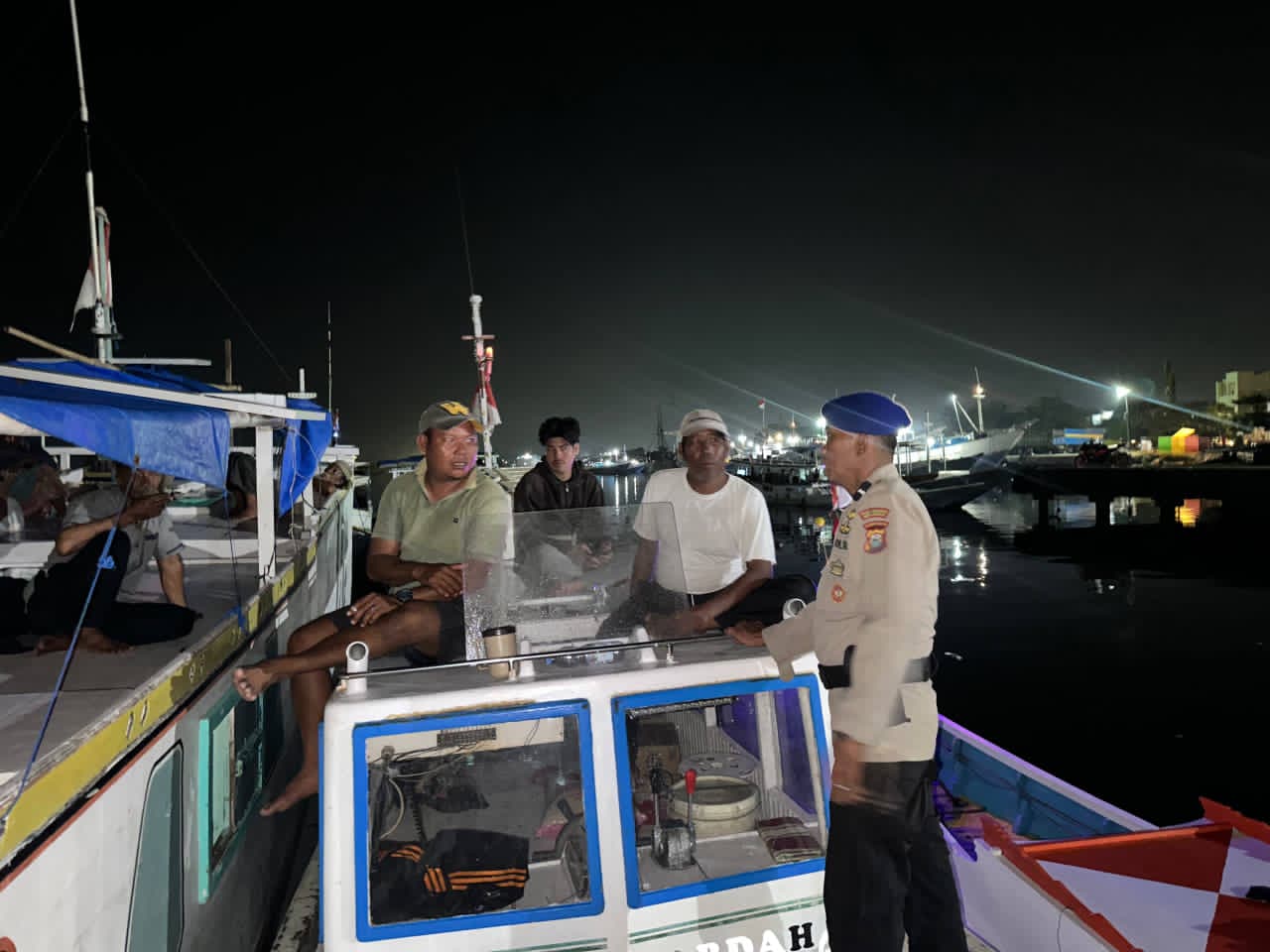 IMG-20260428-WA0085 Cegah Tindak Pidana di Laut, Satpolairud Polres Pelabuhan Makassar Patroli Humanis di Pelabuhan Paotere