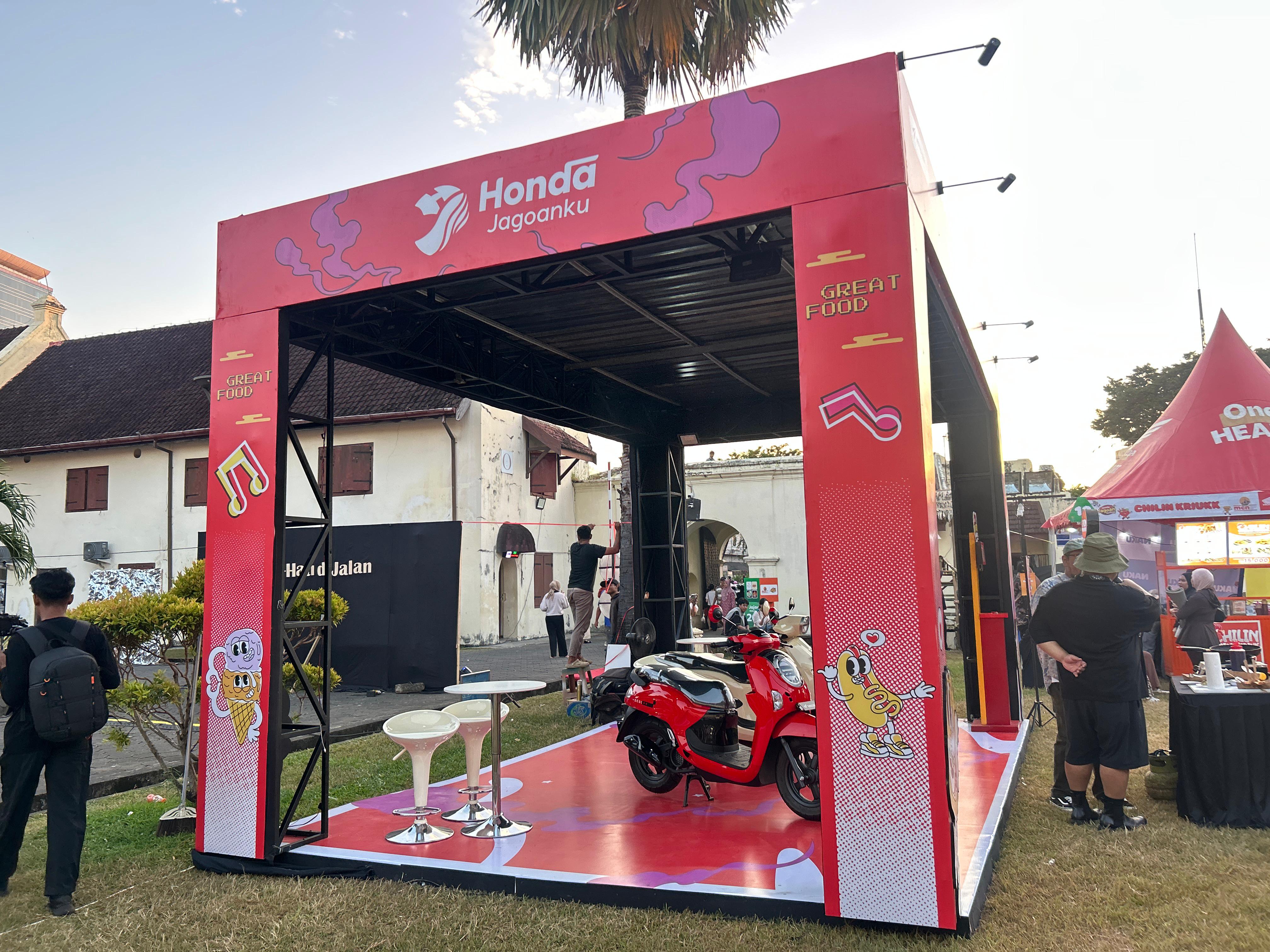 Honda Makassar Culinary Night 2026 Berlangsung Meriah, Hadirkan 85 Tenant dengan Konsep Go Green Festival