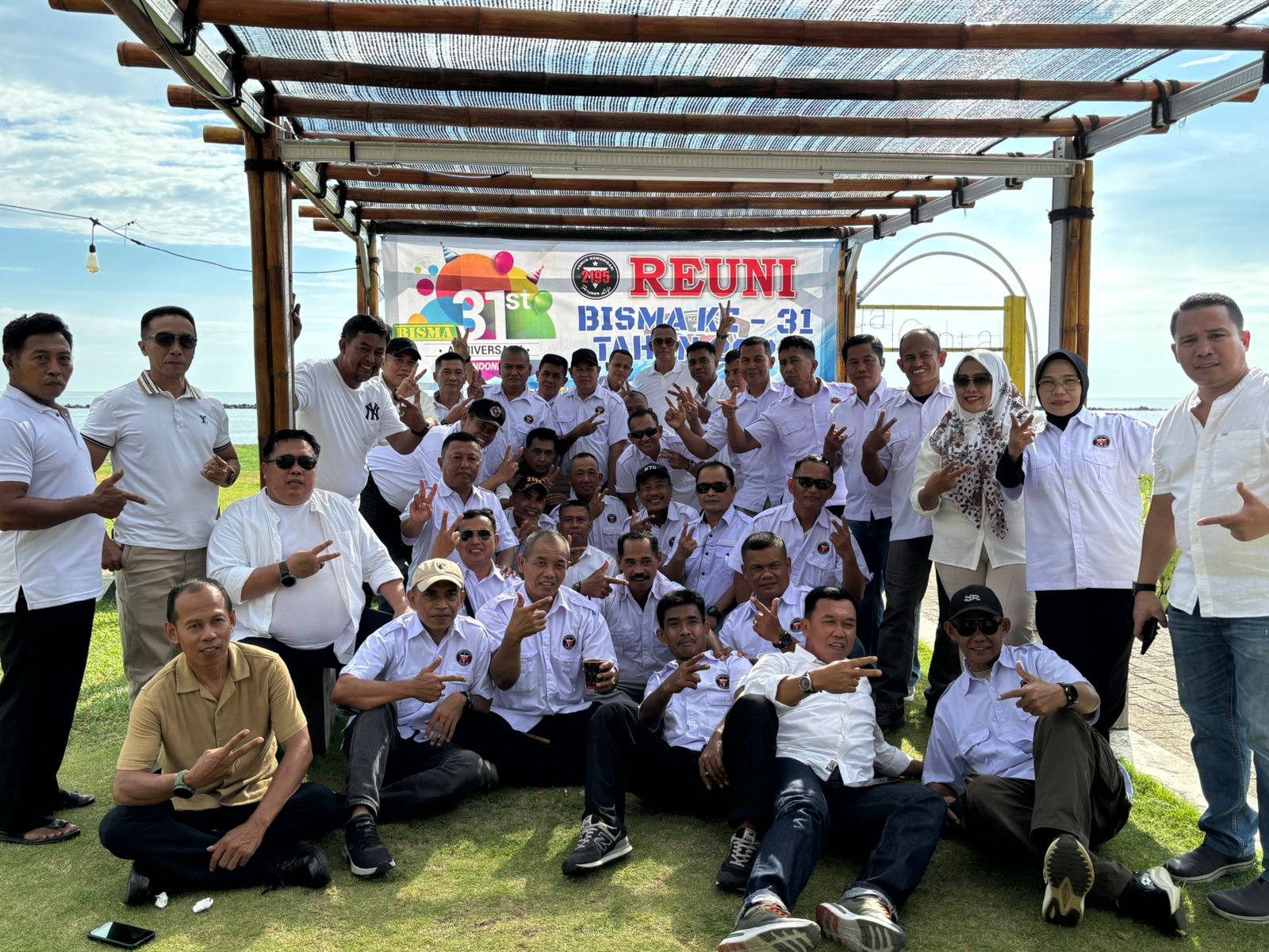 Reuni Bintara 95 Bisma ke-31 Digelar Meriah di Pantai Akkarena