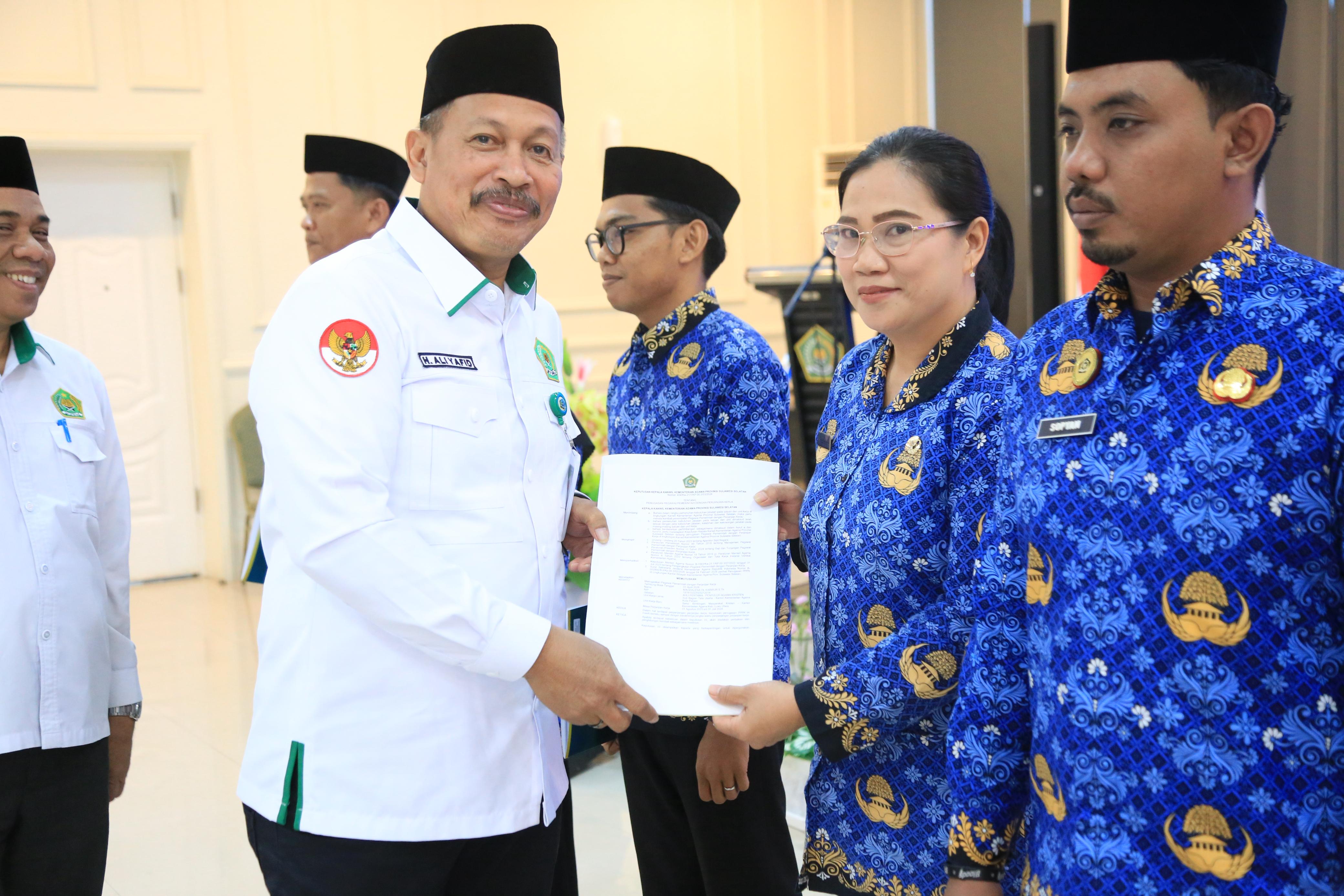 66 ASN Kemenag Sulsel Terima Penugasan Baru