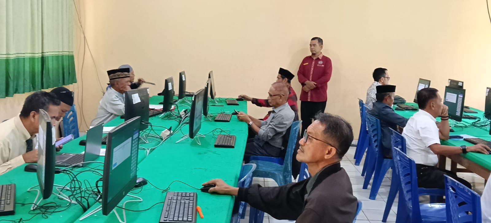 16 Calon Pimpinan BAZNAS Enrekang Mengikuti Tes CAT