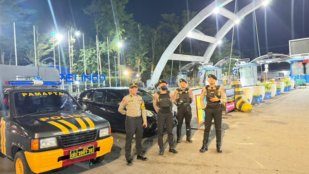 IMG-20260515-WA0017 Hadir di Tengah Masyarakat, Pamapta Polres Pelabuhan Makassar Kawal Keamanan Kota di Malam Hari