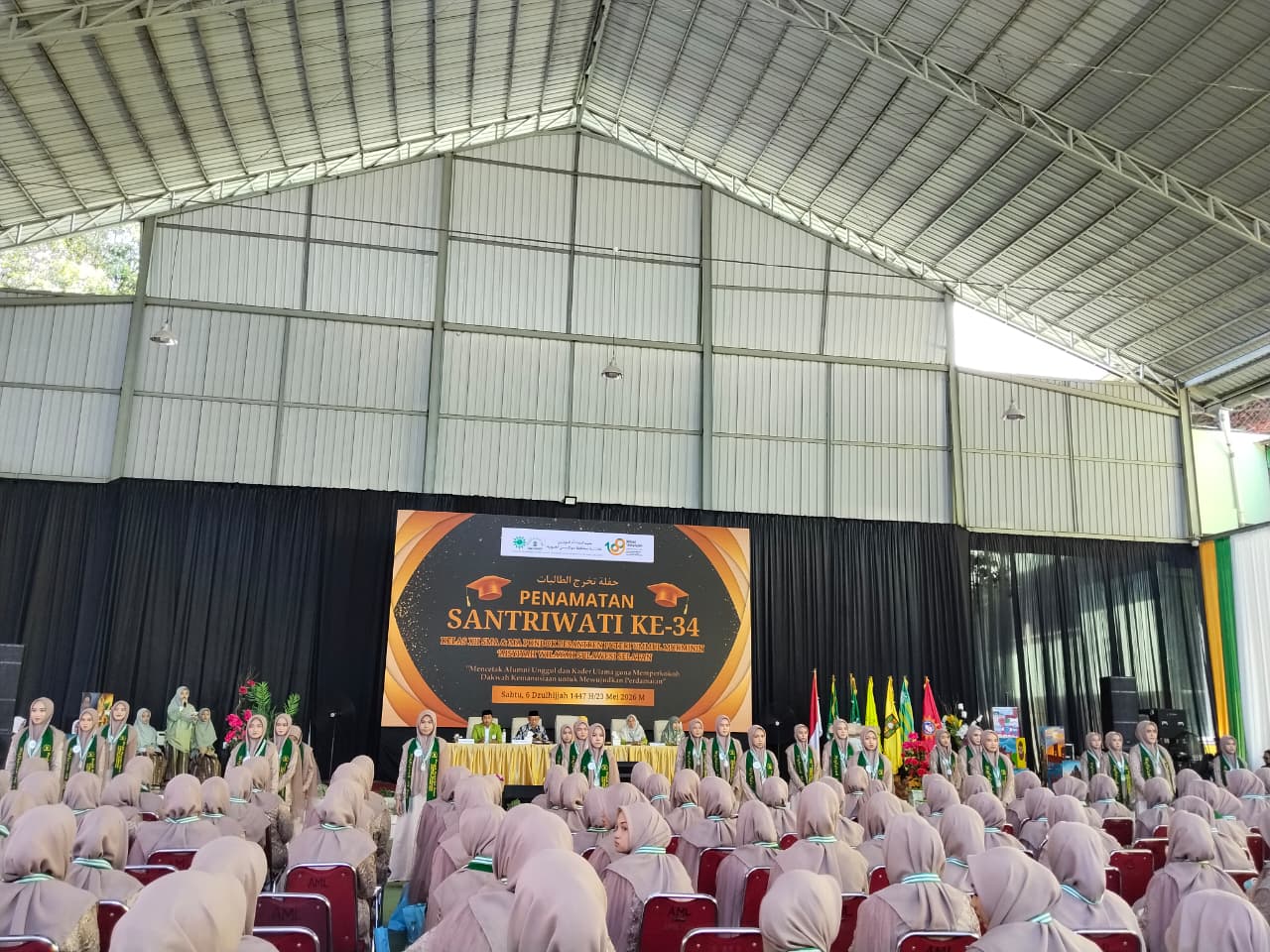 Ummul Mukminin Wisuda 186 Santriwati, Diantaranya Hafidzah 30 Juz hingga Sudah Lulus PTN Favorit